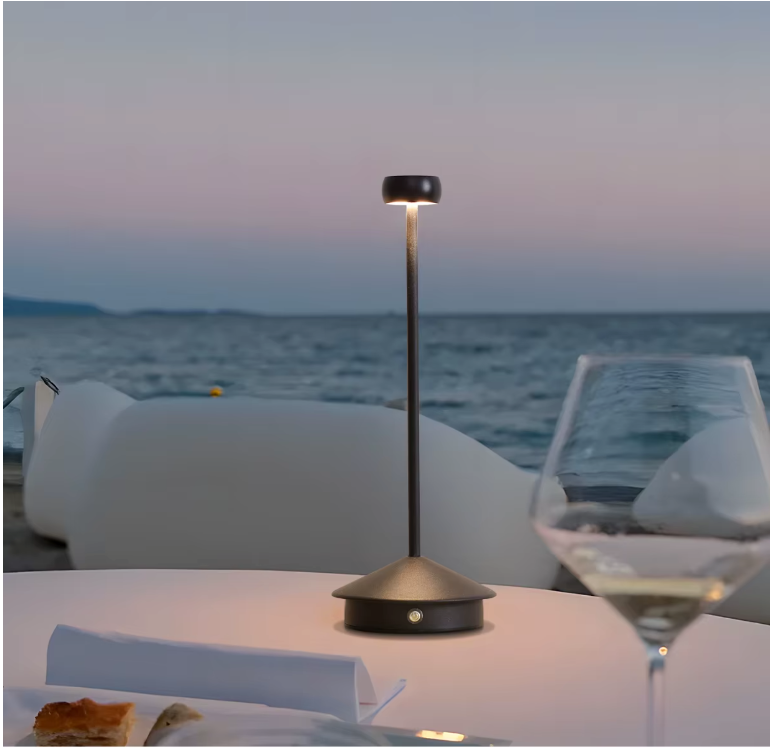 Arrowro table lamp